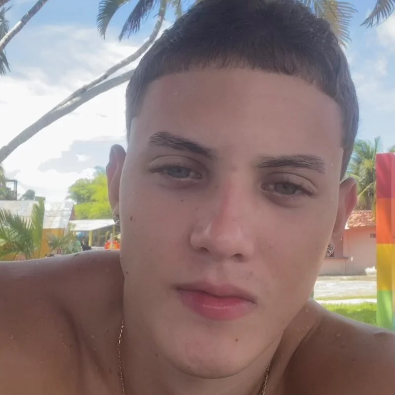9vinsfd1 profile photo