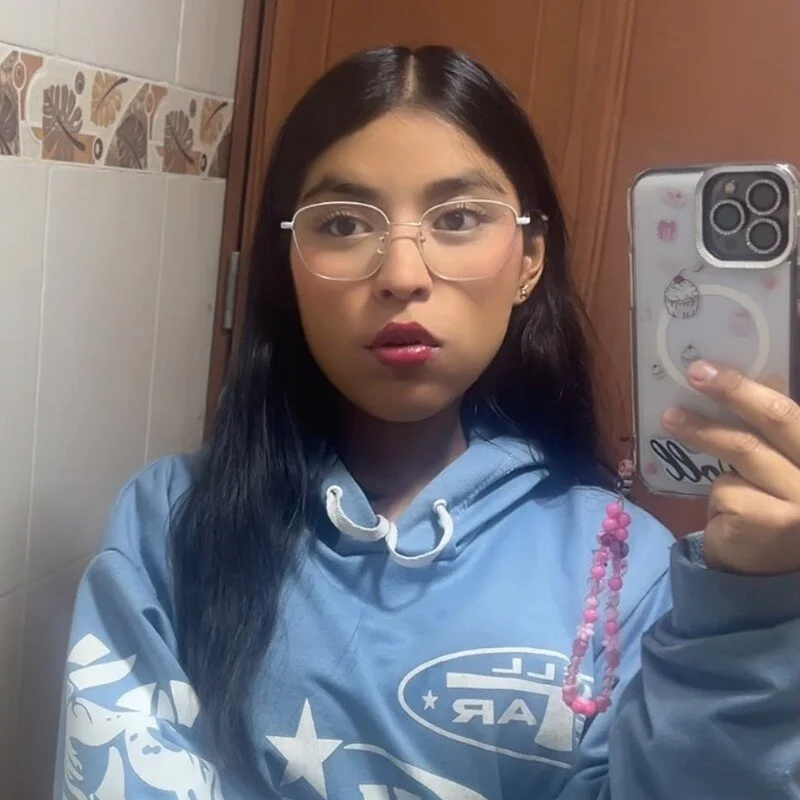 adeline_dumount profile photo