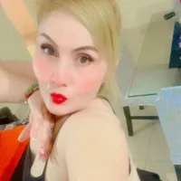 kellyandaddy's Profile Pic