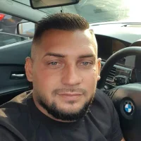 robo077's Profile Pic