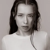 UlrikeStillwell's Avatar Pic