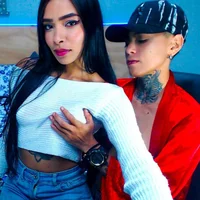 ZoeAndPeach's Profile Pic