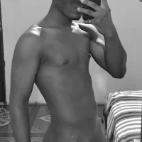 imhot10's Profile Pic