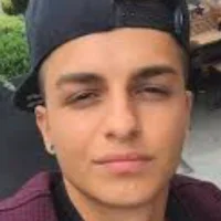 Nicolni's Profile Pic