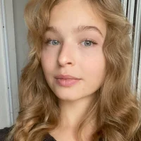 CuteeeMasha's Profile Pic