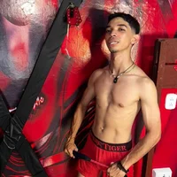 Boy_Slim07's Profile Pic