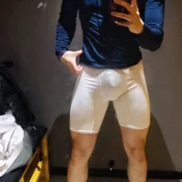 תמונת פרופיל של cccycx