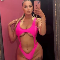 Babecarla's Avatar Pic