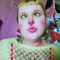 princessgiant's Avatar Pic