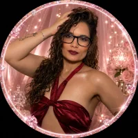 Rose_Thompson1's Avatar Pic