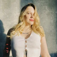 Sasha_Ri's Profile Pic