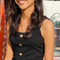 priyalustburst's Profile Pic