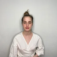 HelenBlake Φωτ, Προφίλ