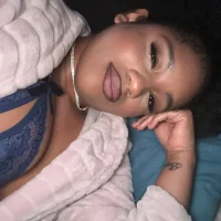 BellaChampagne01s profilbillede