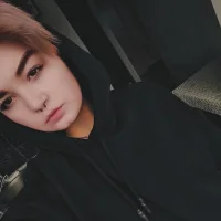 NinaBronze's Profile Pic