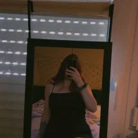 xNia's Profile Pic