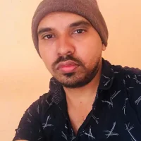 Hotrayyy model avatar