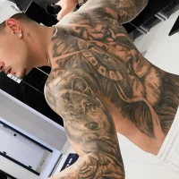 _MorenoBr avatar - live cam performer on MySuperHot