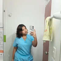 Lily_Rose24's Profile Pic