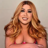 Ur-Mistress-Rhegz 아바타 사진