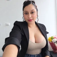 Queen_Yess' Avatar Pic