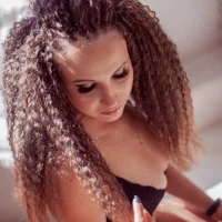 Emma_Lennones 的个人资料图片