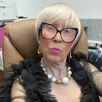 ROBY_SWEETHOT avatarképe