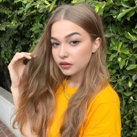 GillianConner's Avatar Photo