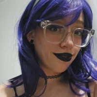 VioletsVictory's Profile Pic