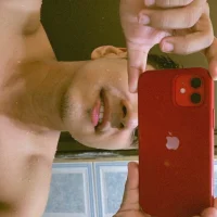 pequeseductor21's Profile Pic