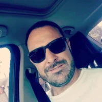 Image d’avatar de hey-1