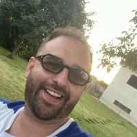 vitor90's Avatar Pic