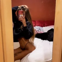 pretty_petitex's Profile Pic