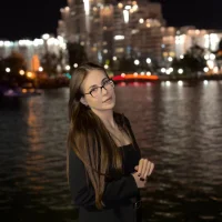 JanelleCourville Gambar Avatar