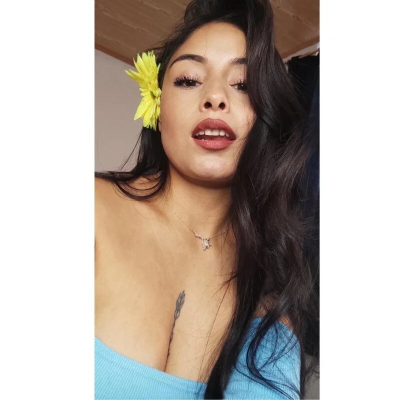 emily_v69 profile photo