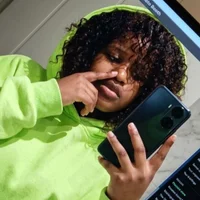 Peachesandnectar's Avatar Pic