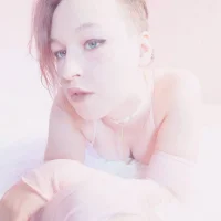 FlorenceWebb's Profile Pic