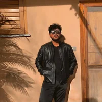 รูปโปรไฟล์ของ Italian22boy99