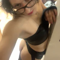 Elle-P's Profile Pic