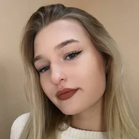 รูปโปรไฟล์ของ awesomeemily