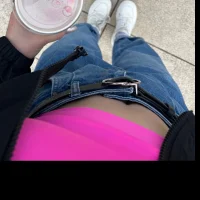 LovieSimone's Offline Chat Room