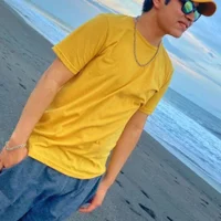 Issaarc's Profile Pic