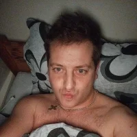 IconicRay4 stripchat