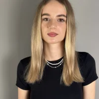 SilviaAcomb's Profile Pic