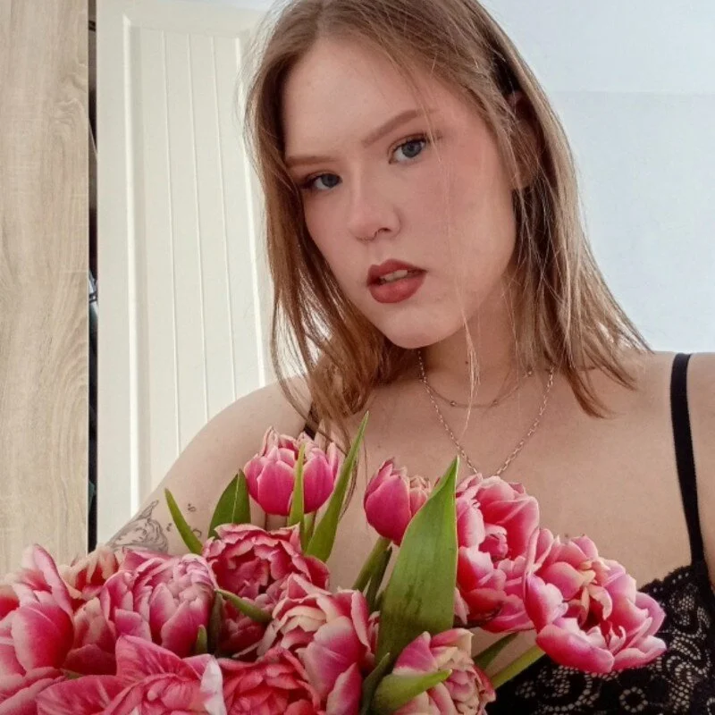 Violette_Ro Stripchat profile image