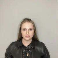 LolaKugwein's Profile Pic