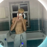 saintlauren1 頭像圖片