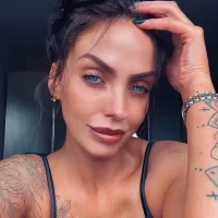 BellaBeaX's Profile Pic