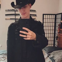 collinisnude's Profile Pic