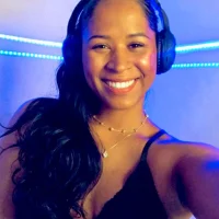 RuthyLeal's Profile Pic